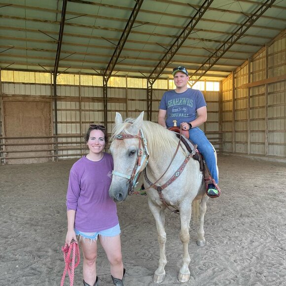 Meet your Posher, Beth - Picture 7 of 8